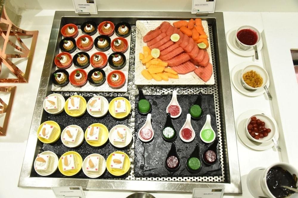Royalton Hyderabad Abids Otel Dış mekan fotoğraf
