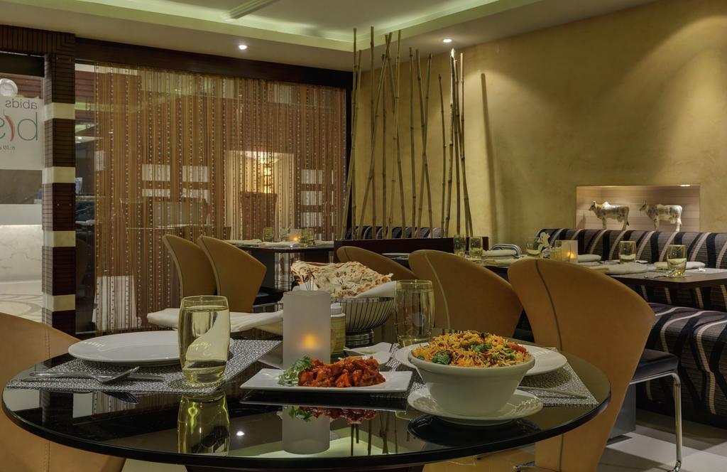 Royalton Hyderabad Abids Otel Dış mekan fotoğraf