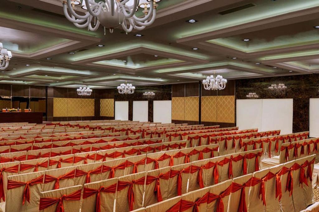 Royalton Hyderabad Abids Otel Dış mekan fotoğraf