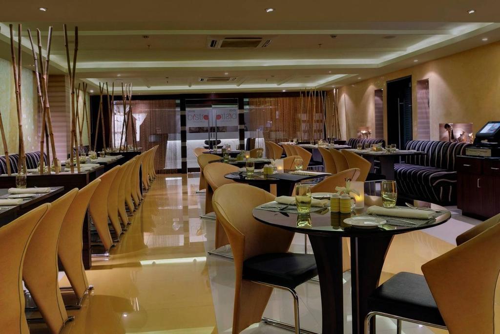 Royalton Hyderabad Abids Otel Dış mekan fotoğraf