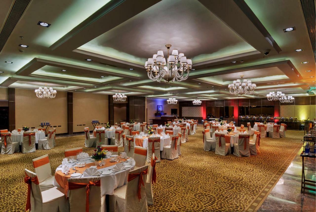 Royalton Hyderabad Abids Otel Dış mekan fotoğraf